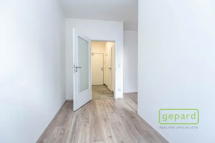 Prodej bytu 1+kk, Praha, Fabiánové, 31 m2