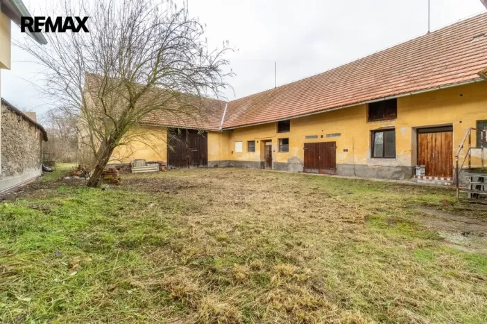 Prodej rodinného domu, Vrchotovy Janovice, 435 m2