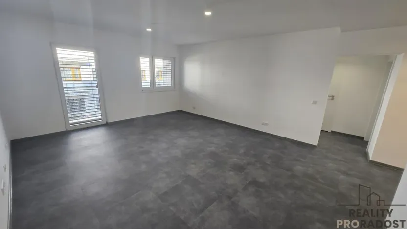 Pronájem bytu 3+kk, Znojmo, Třešňová, 85 m2