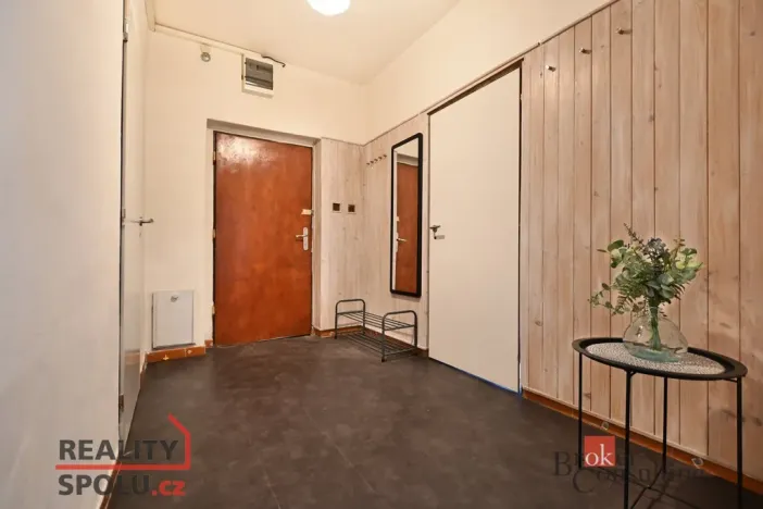 Prodej bytu 3+1, Beroun - Beroun-Zavadilka, Husova, 58 m2