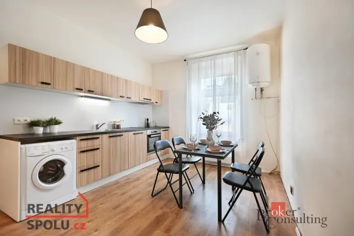 Prodej bytu 3+1, Beroun - Beroun-Zavadilka, Husova, 58 m2