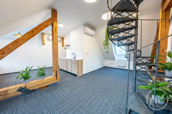 Pronájem kanceláře, Ostrava - Mariánské Hory, Nivnická, 72 m2