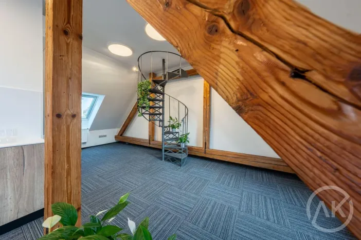 Pronájem kanceláře, Ostrava - Mariánské Hory, Nivnická, 72 m2