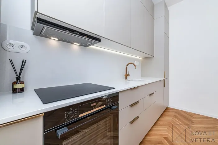 Pronájem bytu 2+kk, Praha - Vinohrady, Chodská, 64 m2
