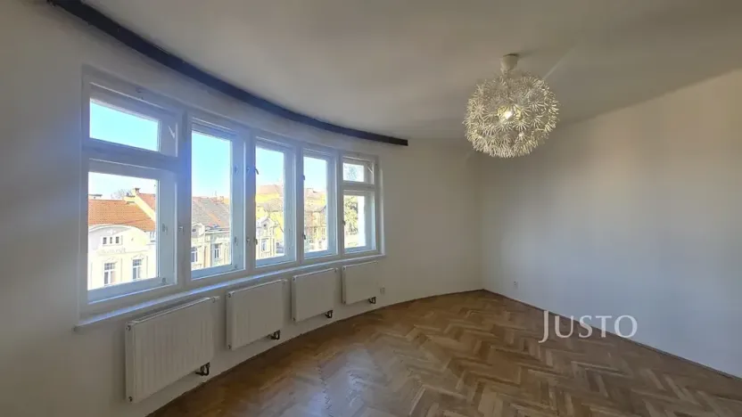 Pronájem bytu 2+kk, Písek, Mírové nám., 50 m2