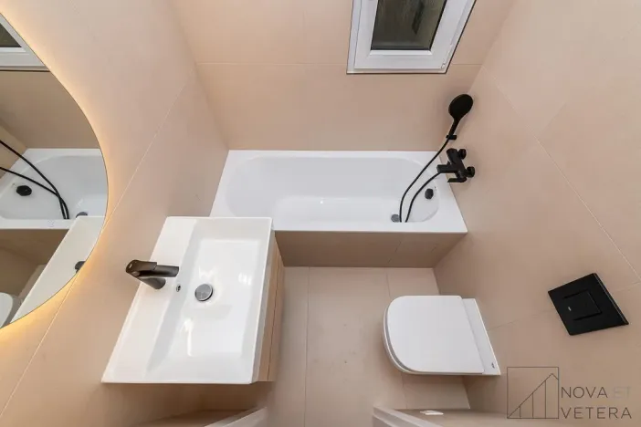 Prodej bytu 3+kk, Praha - Holešovice, Osadní, 82 m2