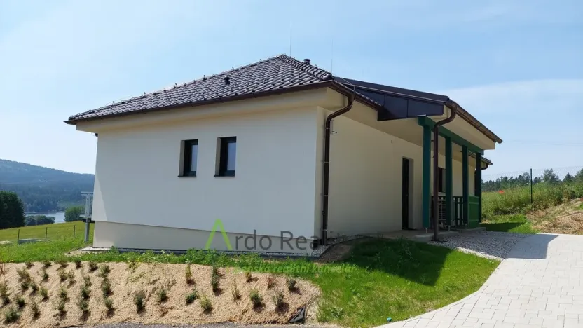 Pronájem rodinného domu, Frymburk, 97 m2