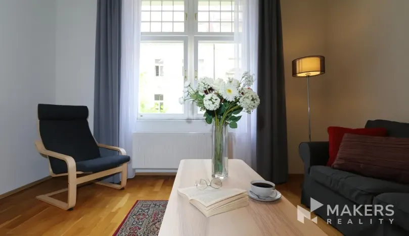 Pronájem bytu 2+kk, Praha - Vinohrady, Na Kozačce, 48 m2