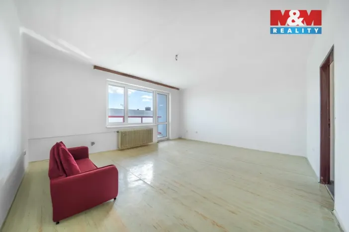 Prodej bytu 3+1, Domažlice, Ladova, 76 m2