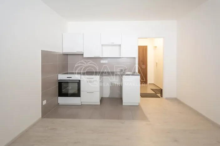 Pronájem bytu 1+1, Neratovice, Na Výsluní, 35 m2