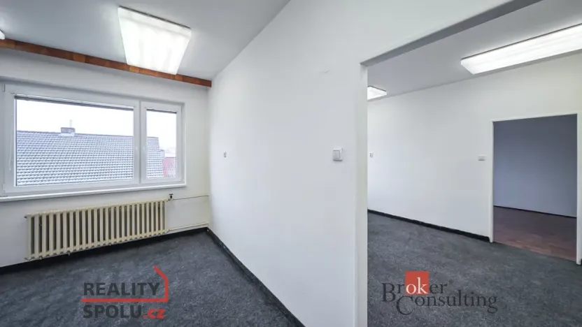 Pronájem kanceláře, Pardubice - Zelené Předměstí, V Ráji, 740 m2