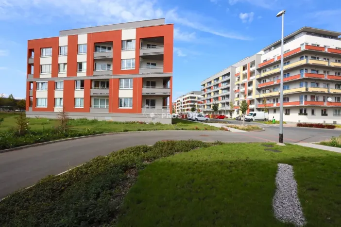 Pronájem bytu 2+kk, Praha - Zličín, Sazovická, 53 m2