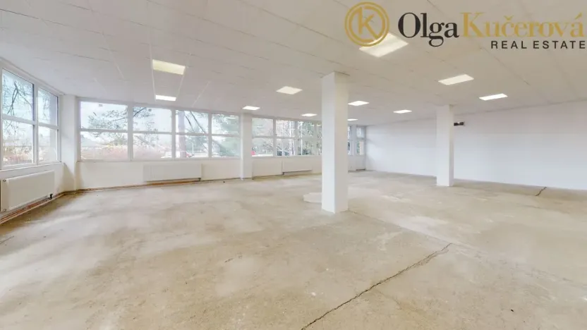 Prodej obchodního prostoru, Svitavy, Lanškrounská, 868 m2