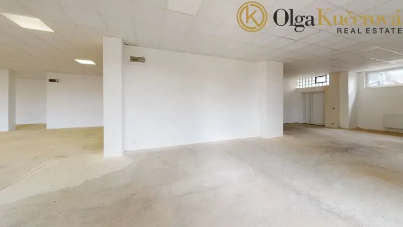 Prodej obchodního prostoru, Svitavy, Lanškrounská, 868 m2