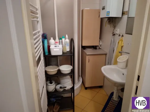 Pronájem komerční nemovitosti, Praha, Andrštova, 25 m2