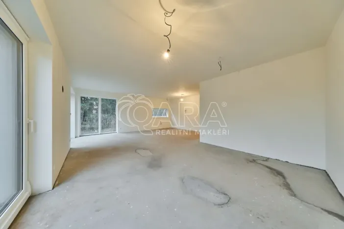 Prodej bytu 4+kk, Mladé Buky - Hertvíkovice, 132 m2