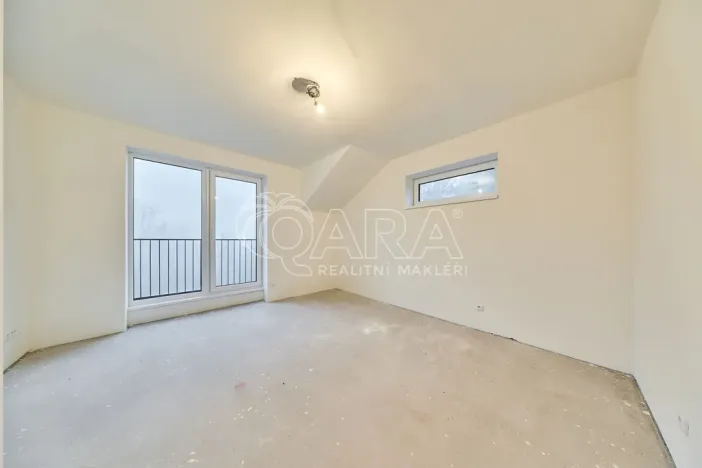 Prodej bytu 4+kk, Mladé Buky - Hertvíkovice, 132 m2