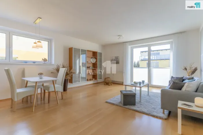 Prodej bytu 2+kk, Jesenice, Sluneční, 63 m2