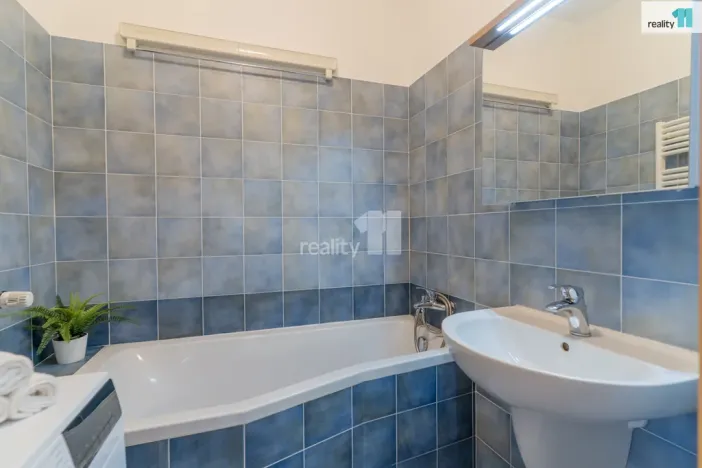 Prodej bytu 2+kk, Jesenice, Sluneční, 63 m2