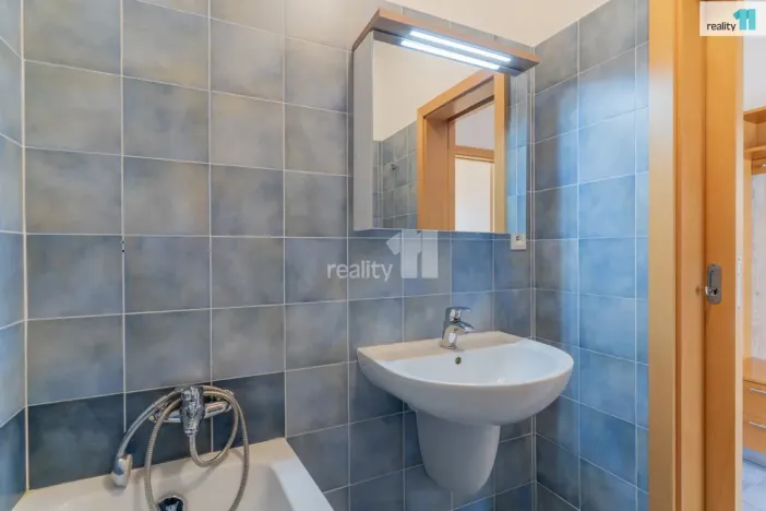 Prodej bytu 2+kk, Jesenice, Sluneční, 63 m2