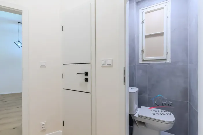 Prodej bytu 2+kk, Praha - Nusle, U křížku, 37 m2