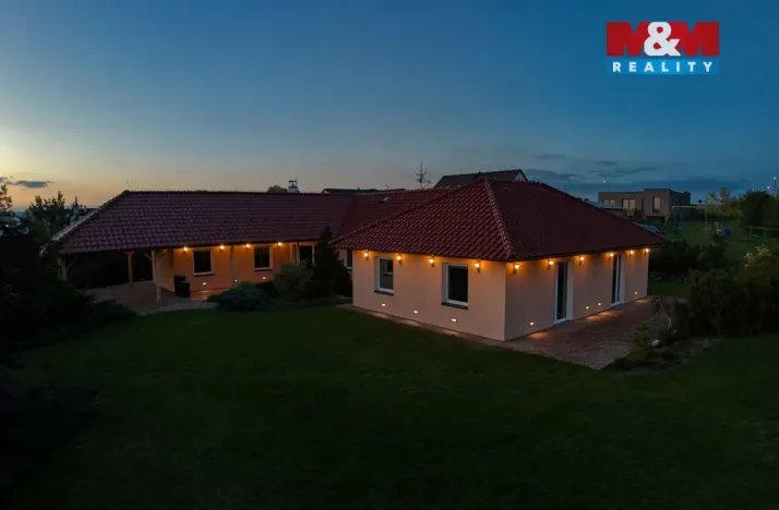 Prodej rodinného domu, Hrušovany, 300 m2