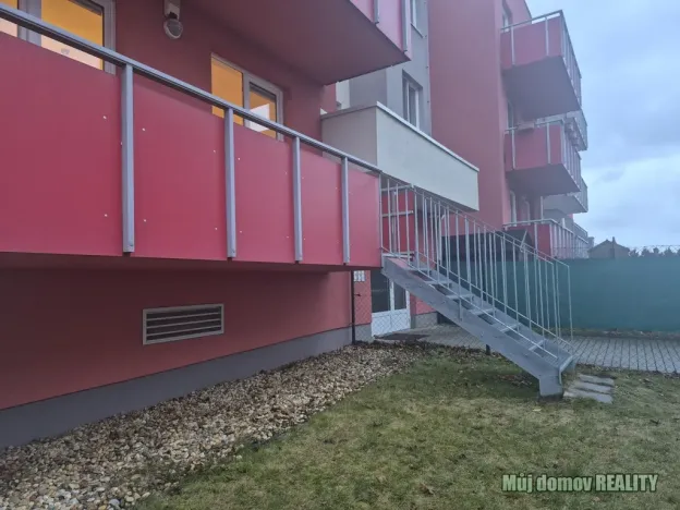 Pronájem bytu 2+kk, Praha - Kyje, Davidovičova, 50 m2