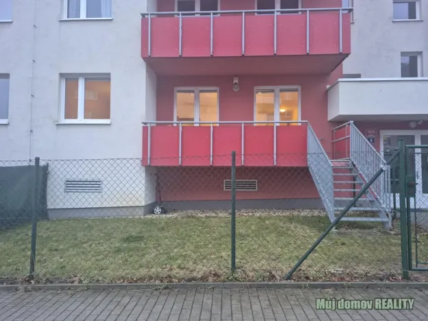 Pronájem bytu 2+kk, Praha - Kyje, Davidovičova, 50 m2
