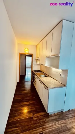 Pronájem bytu 3+1, České Budějovice, Brožíkova, 74 m2