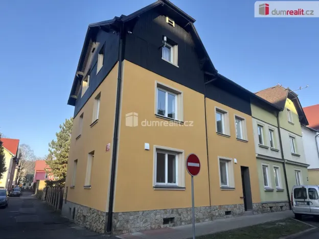 Pronájem bytu 1+1, Děčín - Děčín III-Staré Město, Úzká, 38 m2