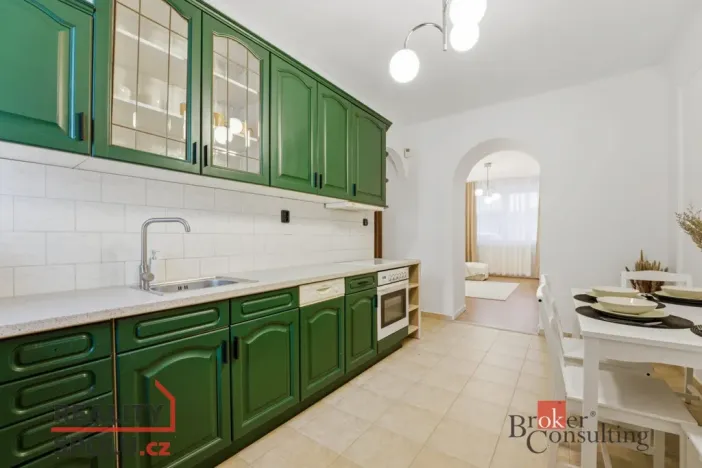 Prodej bytu 3+1, Pardubice - Zelené Předměstí, Sladkovského, 76 m2