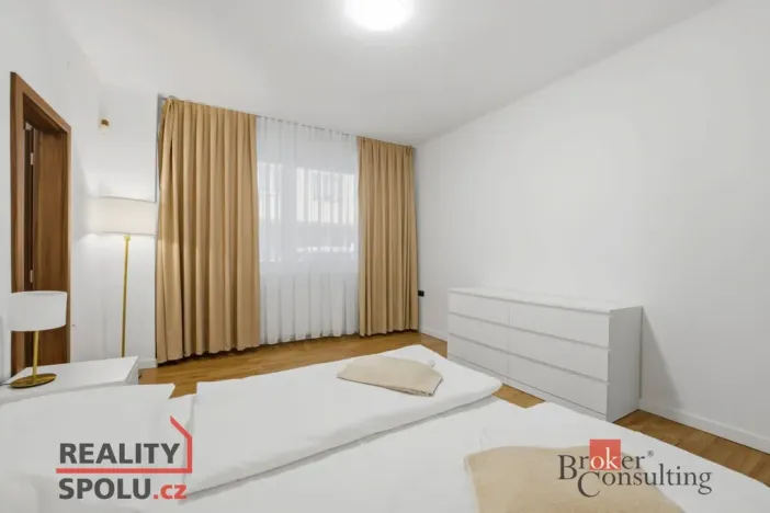 Prodej bytu 3+1, Pardubice - Zelené Předměstí, Sladkovského, 76 m2