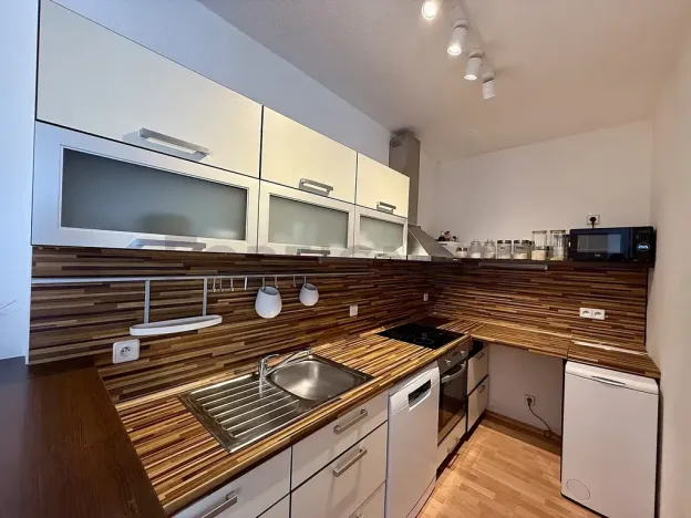 Pronájem bytu 2+kk, Brno, Vomáčkova, 55 m2