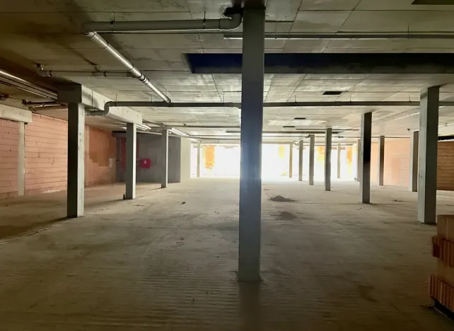 Pronájem obchodního prostoru, Hradec Králové, Kollárova, 3447 m2