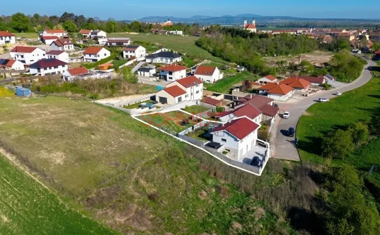 Prodej rodinného domu, Valtice, Polní, 161 m2