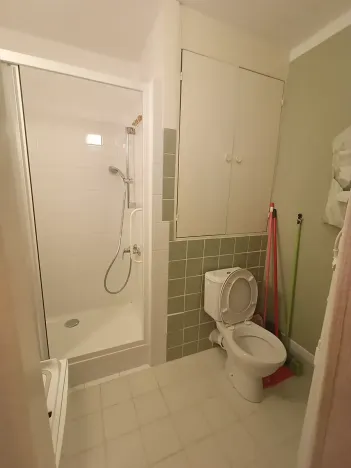 Pronájem bytu 1+kk, Praha - Modřany, Lysinská, 30 m2