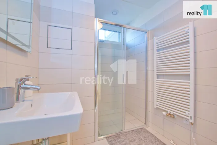 Pronájem bytu 2+kk, Liberec - Liberec III-Jeřáb, Kladenská, 57 m2