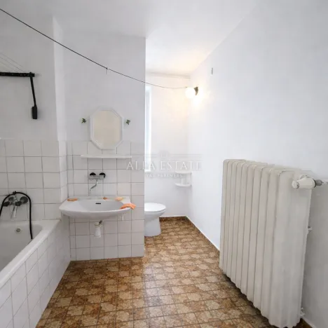 Prodej bytu 2+1, Karlovy Vary - Drahovice, Vítězná, 58 m2