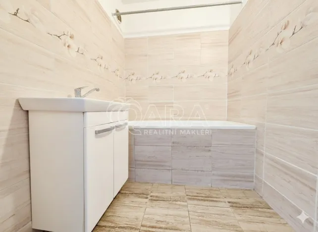 Prodej bytu 3+kk, Bezvěrov - Dolní Jamné, 77 m2