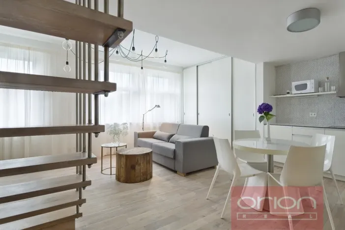 Pronájem bytu 2+kk, Praha - Košíře, Plzeňská, 55 m2