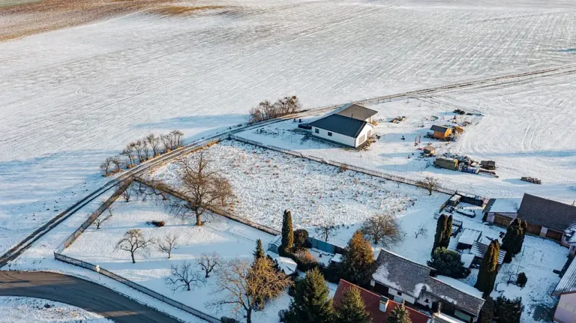 Prodej pozemku pro bydlení, Morašice, 2087 m2