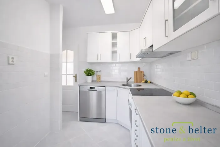 Prodej bytu 3+1, Praha - Stodůlky, U jezera, 82 m2