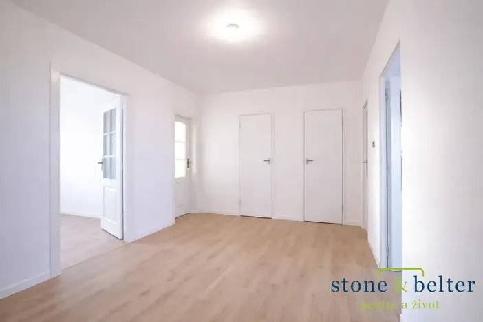 Prodej bytu 3+1, Praha - Stodůlky, U jezera, 82 m2