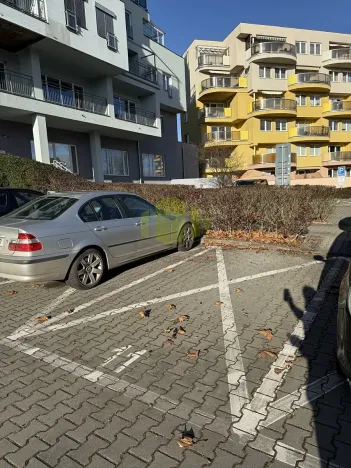 Pronájem garážového stání, Olomouc, Okružní, 12 m2