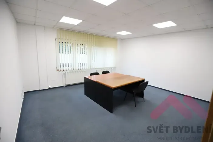 Pronájem kanceláře, Praha - Libeň, Voctářova, 117 m2