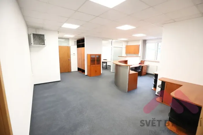 Pronájem kanceláře, Praha - Libeň, Voctářova, 117 m2