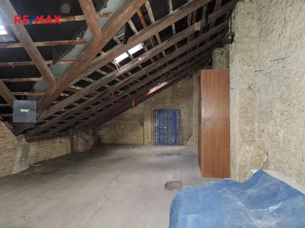 Pronájem výrobních prostor, Hostivice, Školská, 400 m2