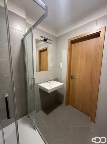 Pronájem bytu 1+kk, Kralupy nad Vltavou, Nádražní, 28 m2