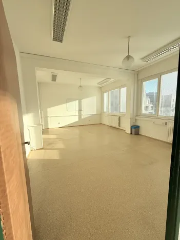 Pronájem kanceláře, Liberec, 1. máje, 84 m2