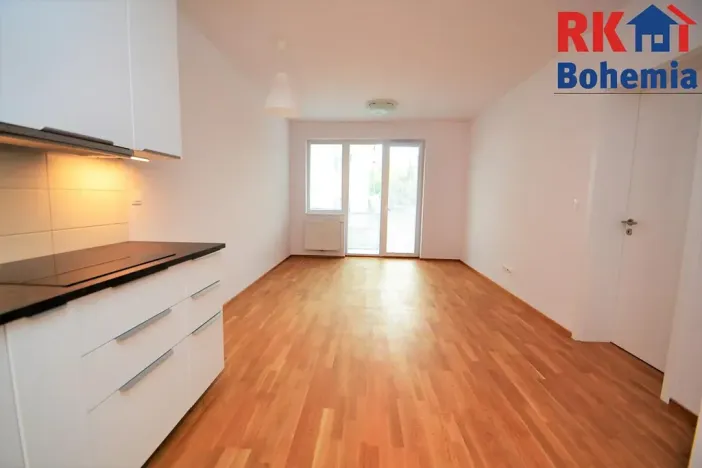 Pronájem bytu 2+kk, Praha - Michle, Hadovitá, 51 m2